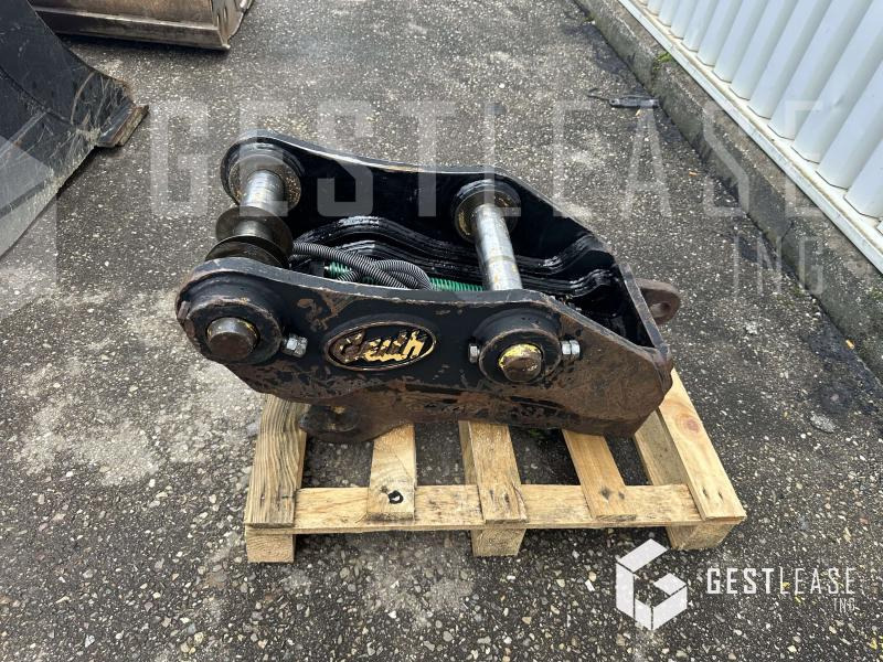 GEITH COUPLEUR - Attache rapide pour Engins de chantier: photos 1 GEITH COUPLEUR - Attache rapide pour Engins de chantier: photos 1