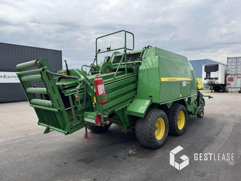 John Deere 1424H - Presse à balles cubiques: photos 3 John Deere 1424H - Presse à balles cubiques: photos 3