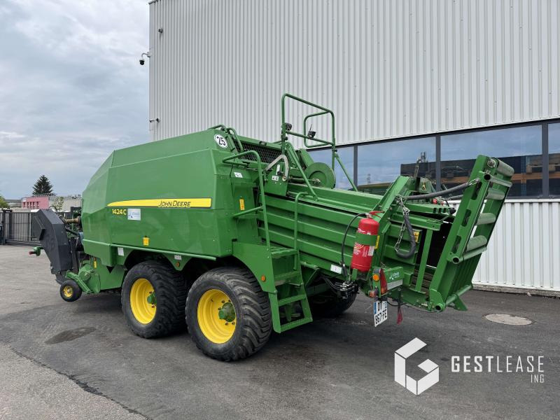 John Deere 1424H - Presse à balles cubiques: photos 2 John Deere 1424H - Presse à balles cubiques: photos 2