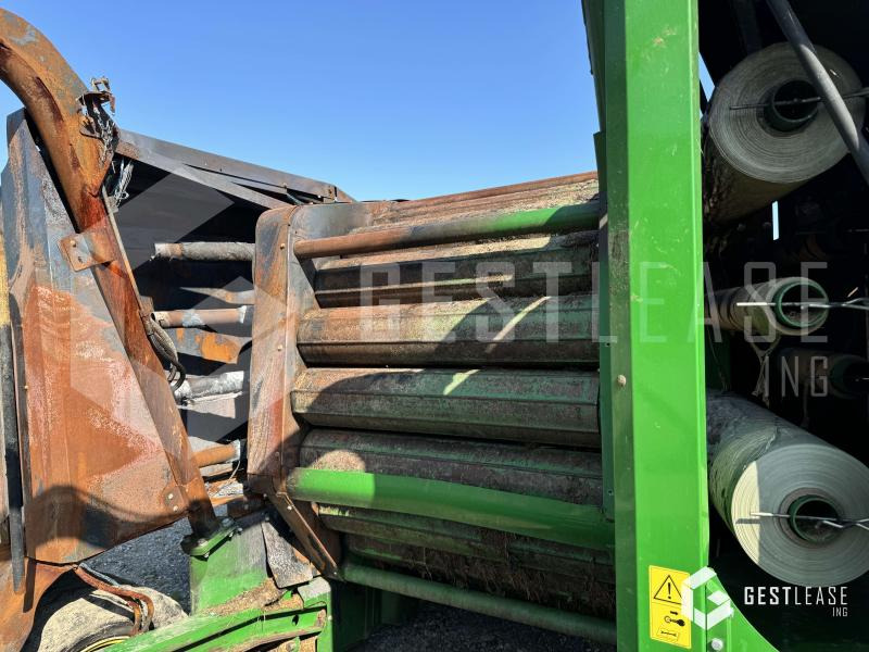 Presse à balles rondes John Deere 744: photos 8