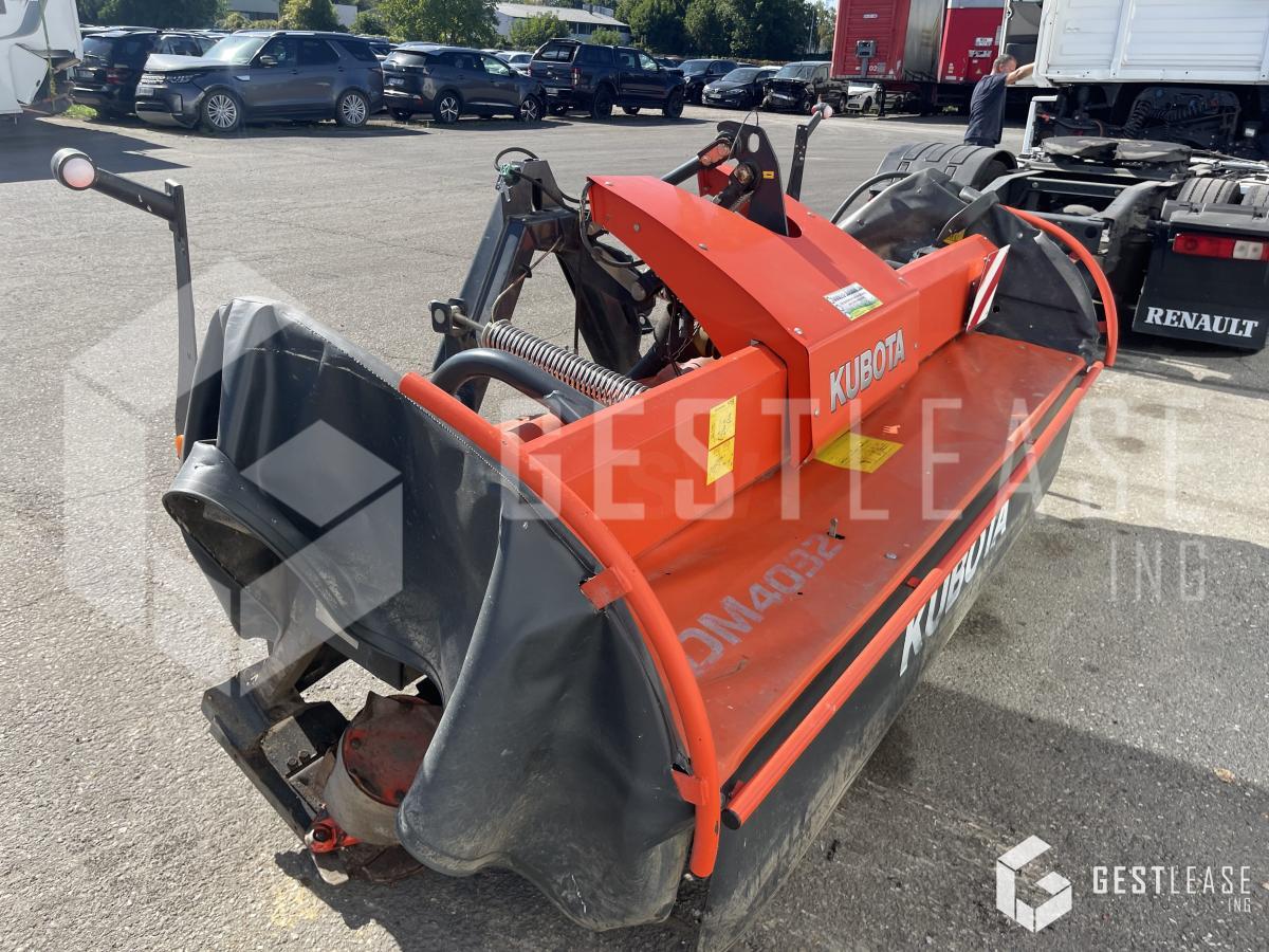 Kubota DM4032 - Faucheuse: photos 3 Kubota DM4032 - Faucheuse: photos 3