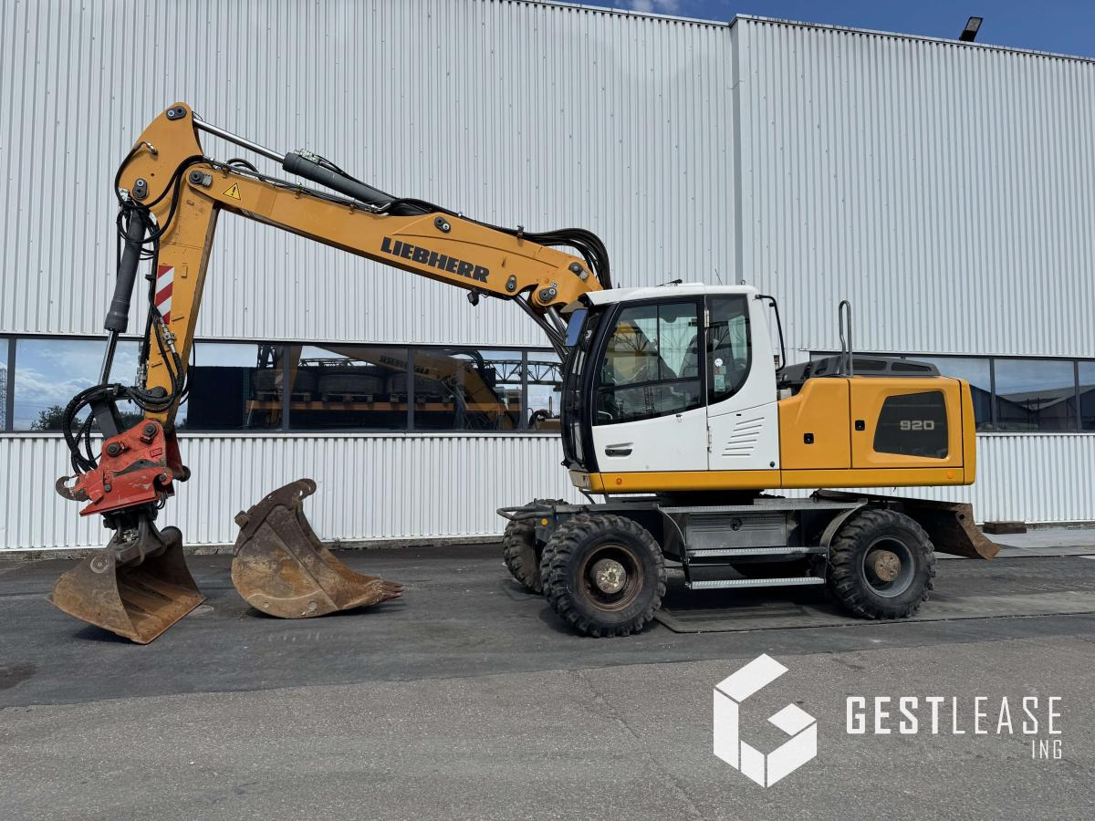 Liebherr A920 Litronic - Pelle sur pneus: photos 2 Liebherr A920 Litronic - Pelle sur pneus: photos 2