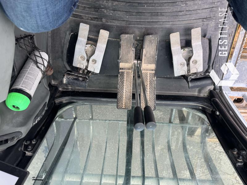 Pelle de démolition Liebherr R960 VHHD DEMOLITION 33 m: photos 40 Pelle de démolition Liebherr R960 VHHD DEMOLITION 33 m: photos 40