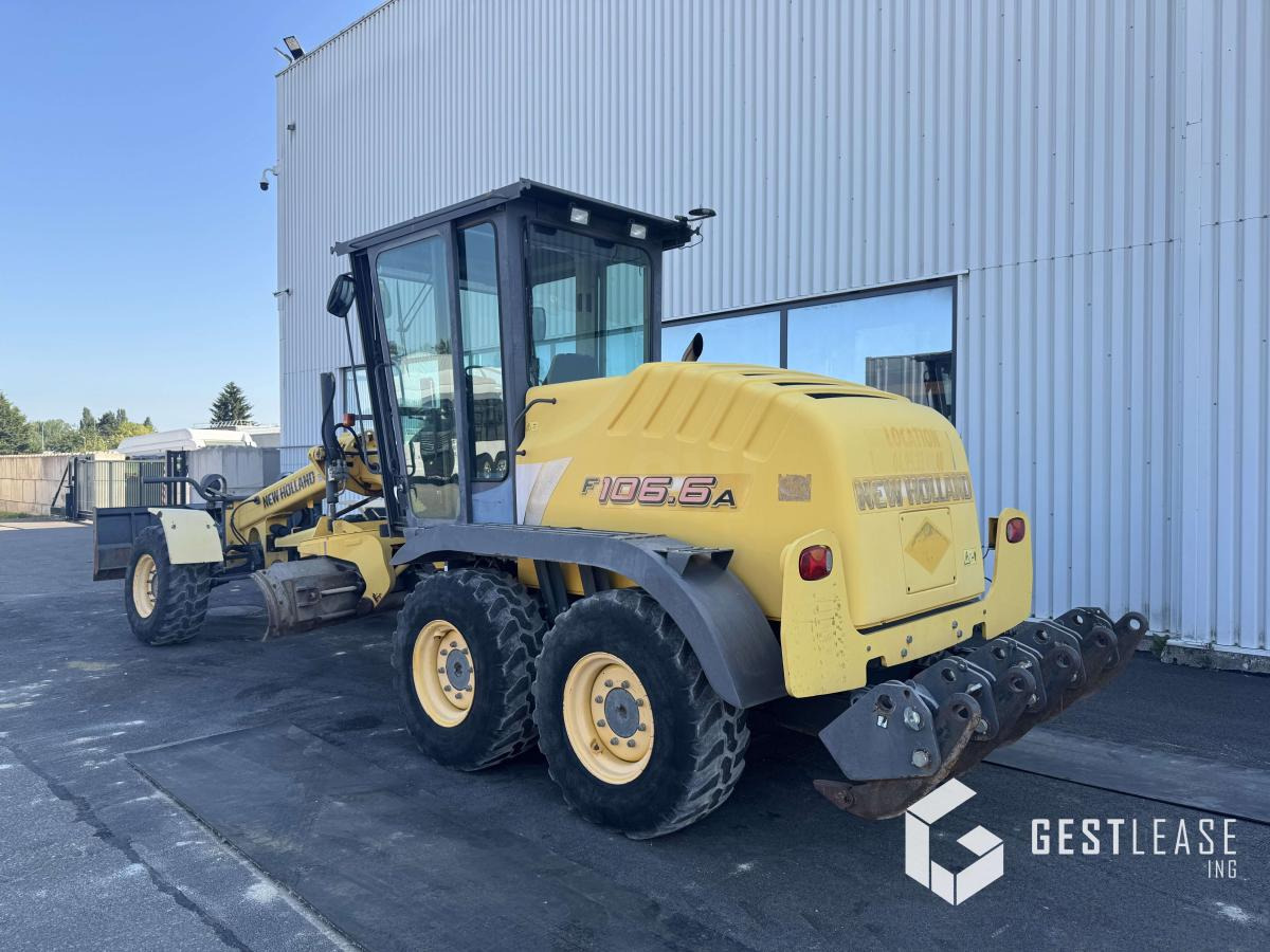 New Holland F 106.6 A - Niveleuse: photos 2 New Holland F 106.6 A - Niveleuse: photos 2