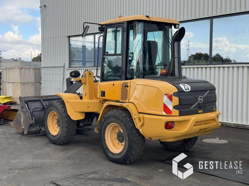 Volvo L30G - Chargeuse sur pneus: photos 2 Volvo L30G - Chargeuse sur pneus: photos 2