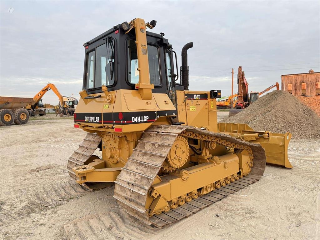 CAT D4H LGP USA MADE - Bulldozer: photos 5 CAT D4H LGP USA MADE - Bulldozer: photos 5