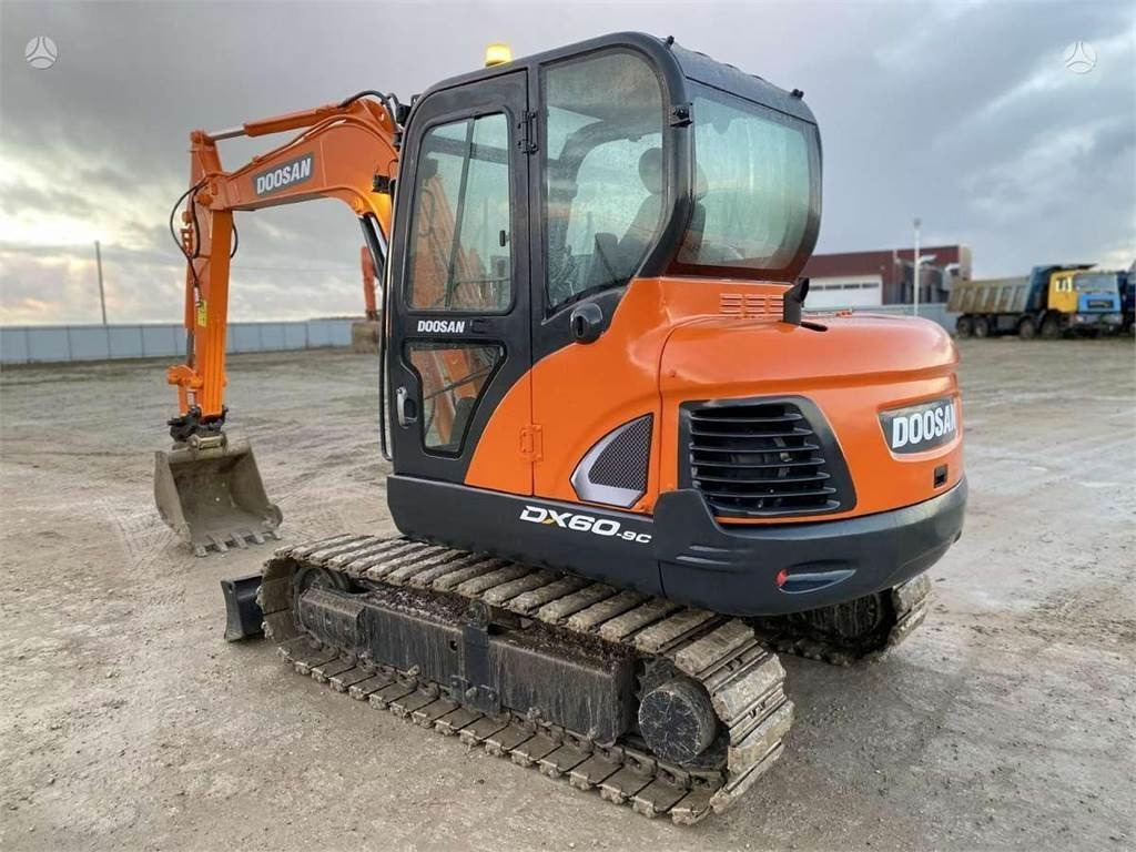Doosan DX 60 C - Mini pelle: photos 3 Doosan DX 60 C - Mini pelle: photos 3