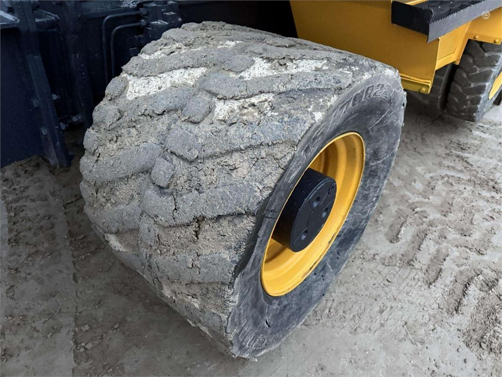 Pelle sur pneus Volvo EW 180 C: photos 20