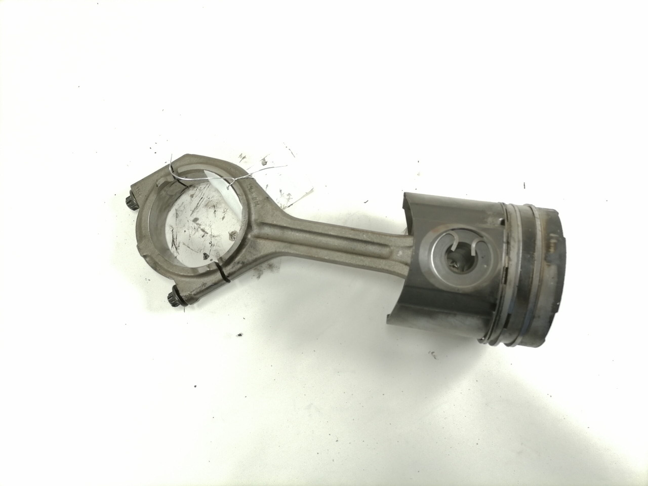 MAN Connecting rod + piston 51024006030 - Pistons/ Anneaux/ Manchons pour Camion: photos 2 MAN Connecting rod + piston 51024006030 - Pistons/ Anneaux/ Manchons pour Camion: photos 2