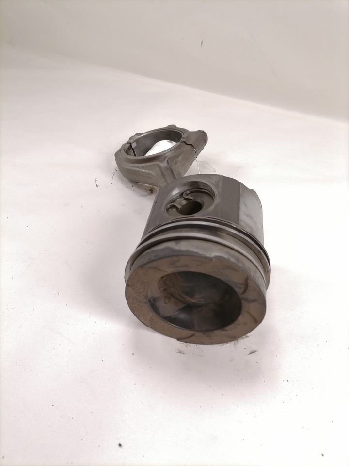 MAN Connecting rod + piston 51024006030 - Pistons/ Anneaux/ Manchons pour Camion: photos 2 MAN Connecting rod + piston 51024006030 - Pistons/ Anneaux/ Manchons pour Camion: photos 2