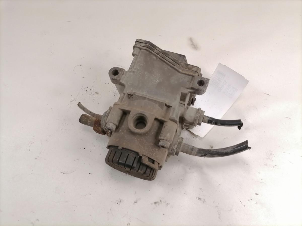 MAN EBS brake valve 0486203023 - Valve de frein pour Camion: photos 1 MAN EBS brake valve 0486203023 - Valve de frein pour Camion: photos 1