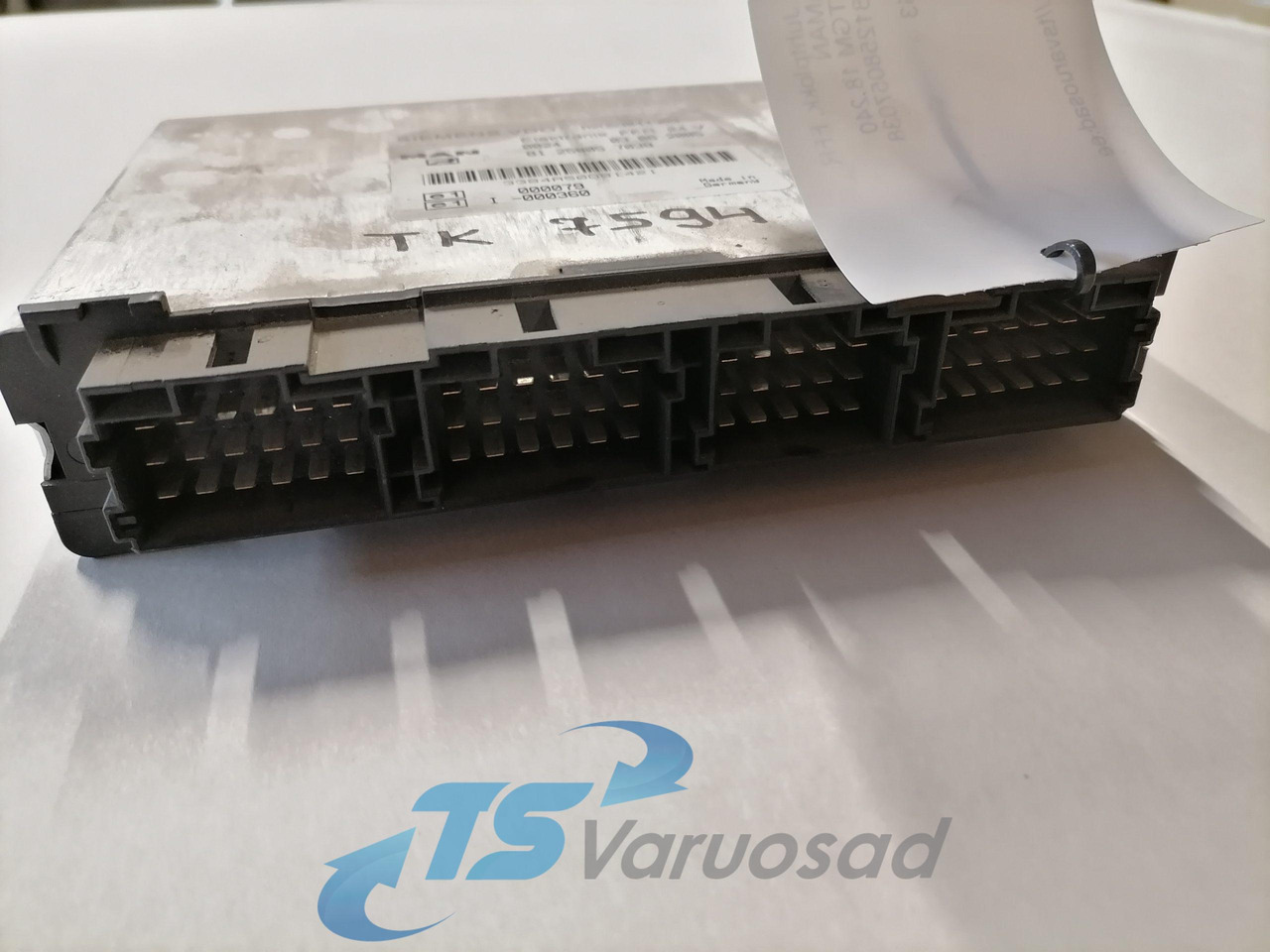MAN Ecu, FFR 81258057038 - Bloc de gestion pour Camion: photos 2 MAN Ecu, FFR 81258057038 - Bloc de gestion pour Camion: photos 2