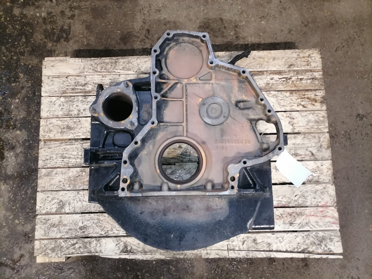 MAN Flywheel housing 51014013232 - Volant moteur pour Camion: photos 4 MAN Flywheel housing 51014013232 - Volant moteur pour Camion: photos 4