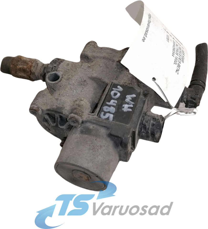 Mercedes-Benz ABS brake valve 0044296544 - Valve de frein pour Camion: photos 1 Mercedes-Benz ABS brake valve 0044296544 - Valve de frein pour Camion: photos 1