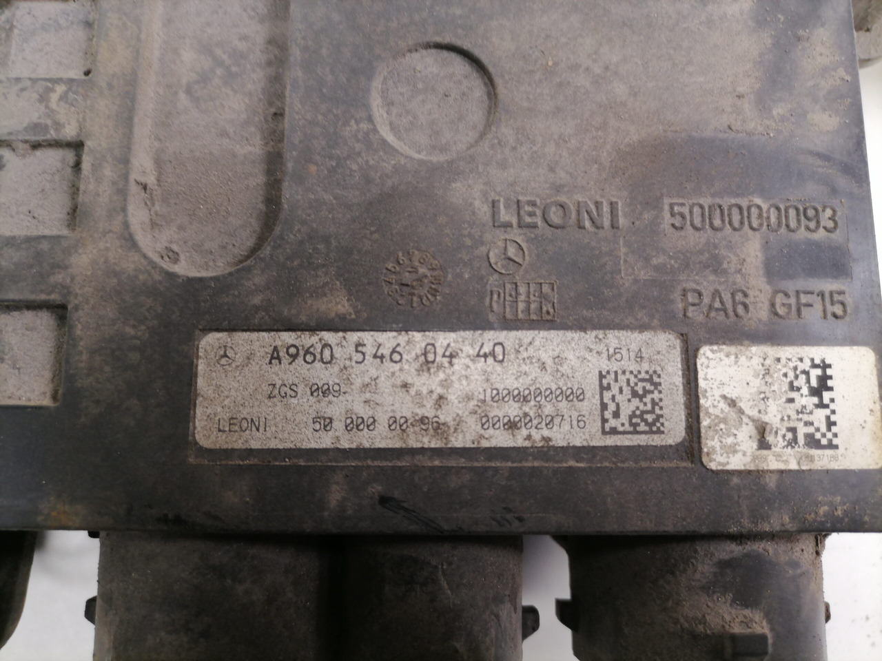 Mercedes-Benz Juhtmestiku harukarp A9605460440 - Fusible pour Camion: photos 4 Mercedes-Benz Juhtmestiku harukarp A9605460440 - Fusible pour Camion: photos 4