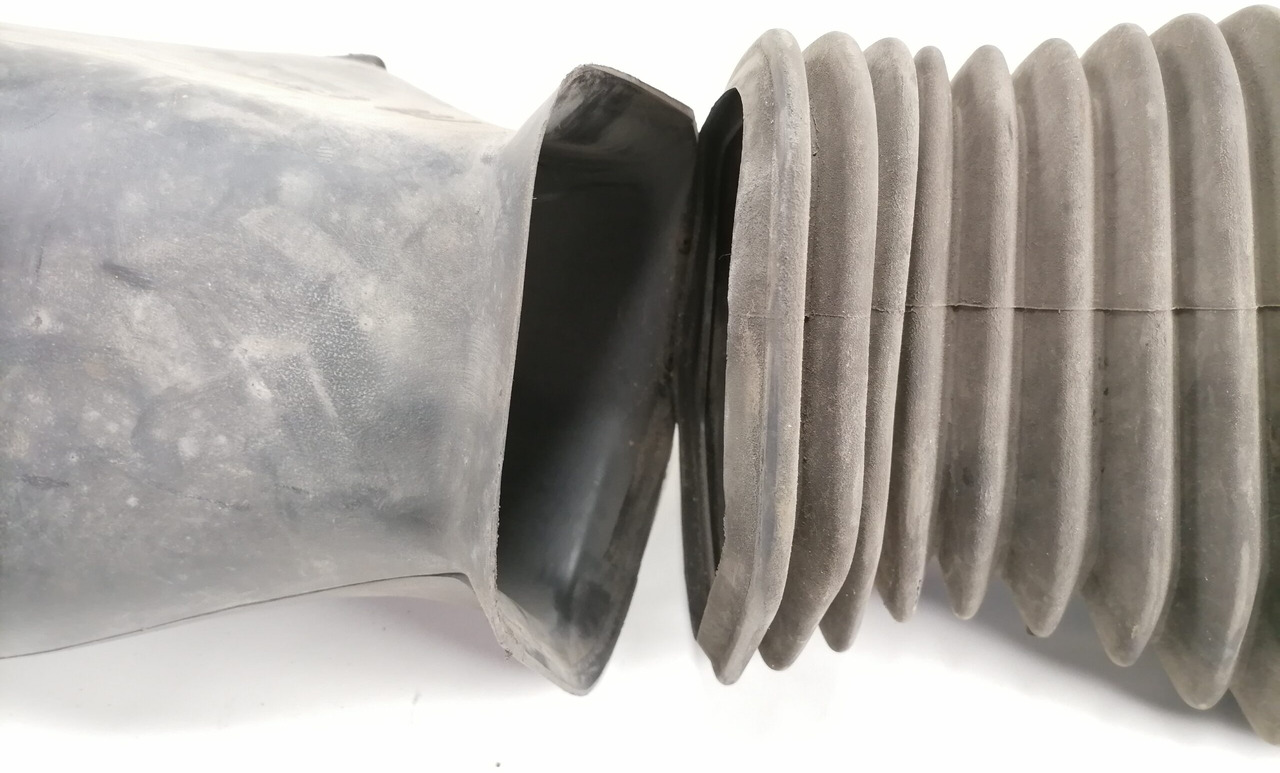 Scania Air intake 1365488 - Système d'admission d'air pour Camion: photos 2 Scania Air intake 1365488 - Système d'admission d'air pour Camion: photos 2