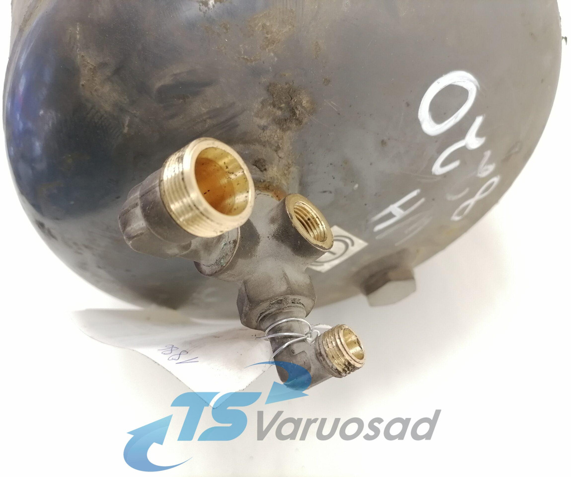 Scania Air tank 1357950 - Pièce universelle pour Camion: photos 2 Scania Air tank 1357950 - Pièce universelle pour Camion: photos 2