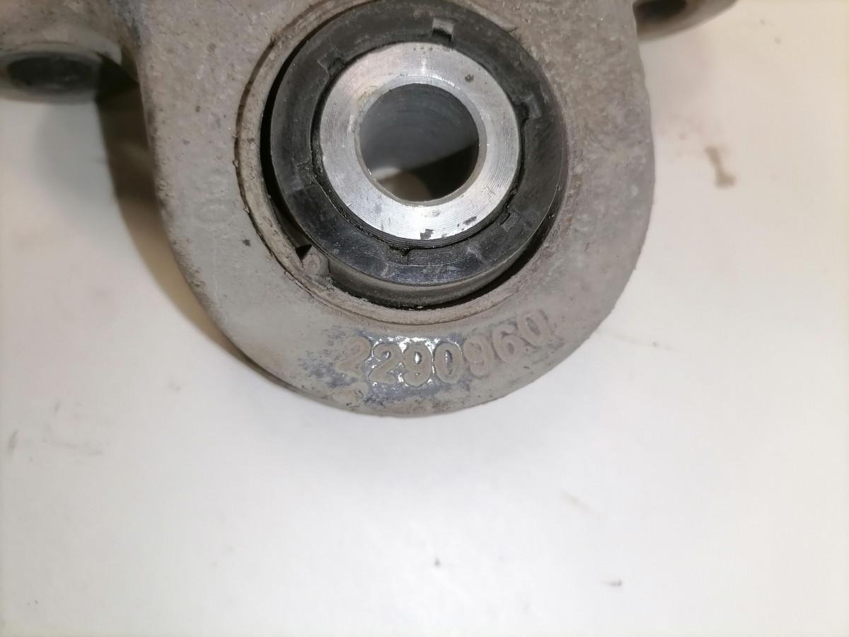 Scania Anti roll bar bracket 2290960 - Barre stabilisatrice pour Camion: photos 3 Scania Anti roll bar bracket 2290960 - Barre stabilisatrice pour Camion: photos 3