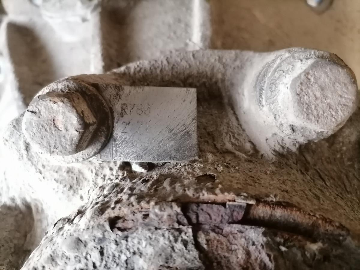 Scania Axel gear 2052040 - Moteur de translation pour Camion: photos 5 Scania Axel gear 2052040 - Moteur de translation pour Camion: photos 5