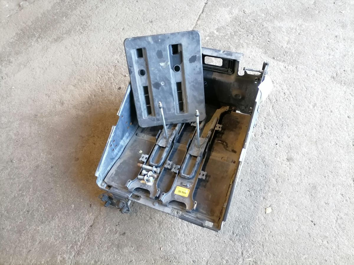 Scania Battery box 2577204 - Accumulateur pour Camion: photos 2 Scania Battery box 2577204 - Accumulateur pour Camion: photos 2