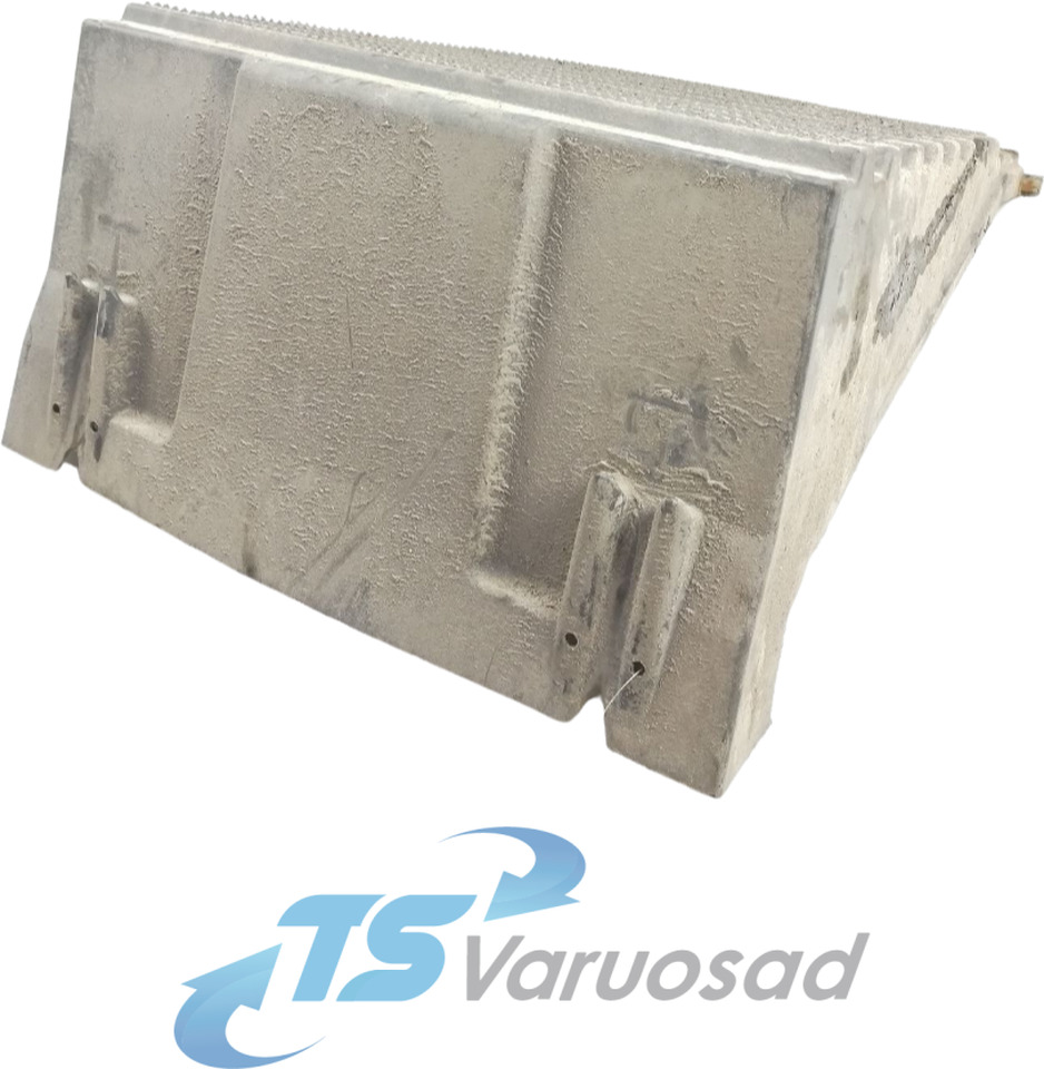 Scania Battery cover 1779507 - Accumulateur pour Camion: photos 1 Scania Battery cover 1779507 - Accumulateur pour Camion: photos 1