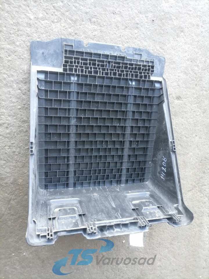 Scania Battery cover 2428035 - Accumulateur pour Camion: photos 5 Scania Battery cover 2428035 - Accumulateur pour Camion: photos 5