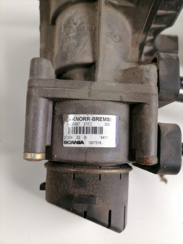 Scania Brake pressure control 1867518 - Valve de frein pour Camion: photos 2 Scania Brake pressure control 1867518 - Valve de frein pour Camion: photos 2