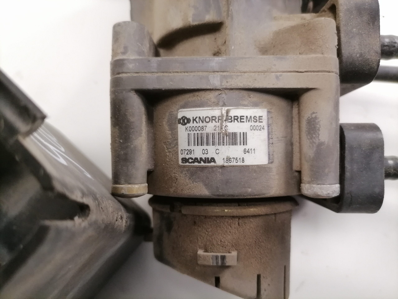 Scania Brake pressure control 1867518 - Valve de frein pour Camion: photos 5 Scania Brake pressure control 1867518 - Valve de frein pour Camion: photos 5