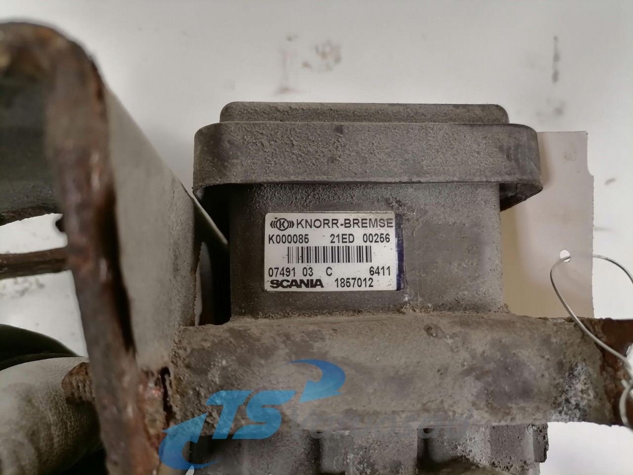 Scania EBS brake valve 1857012 - Valve de frein pour Camion: photos 4 Scania EBS brake valve 1857012 - Valve de frein pour Camion: photos 4