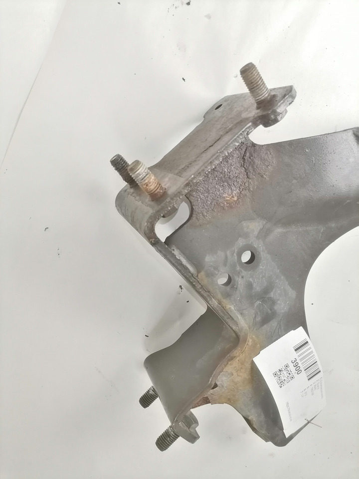 Scania Front bumper carrier 1802166 - Pare-chocs pour Camion: photos 3 Scania Front bumper carrier 1802166 - Pare-chocs pour Camion: photos 3