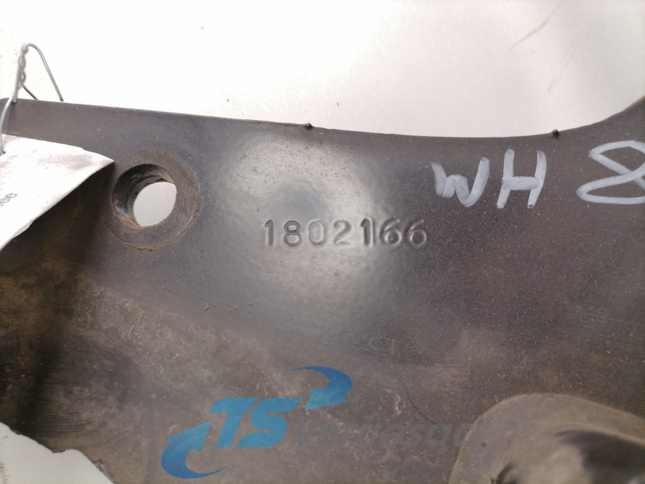 Scania Front bumper carrier 1802166 - Pare-chocs pour Camion: photos 4 Scania Front bumper carrier 1802166 - Pare-chocs pour Camion: photos 4