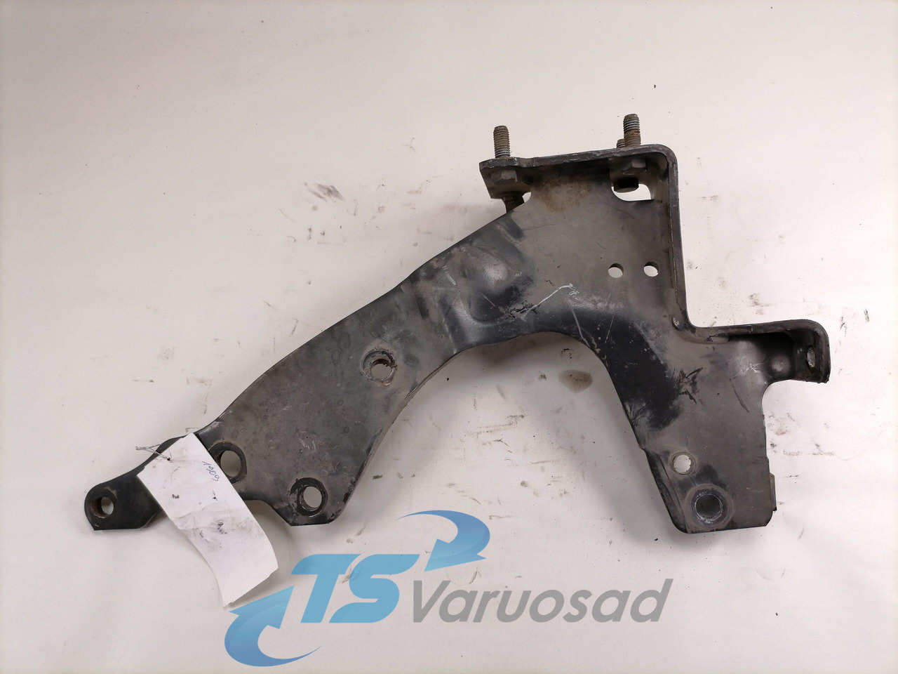 Scania Front bumper carrier 1802167 - Pare-chocs pour Camion: photos 3 Scania Front bumper carrier 1802167 - Pare-chocs pour Camion: photos 3