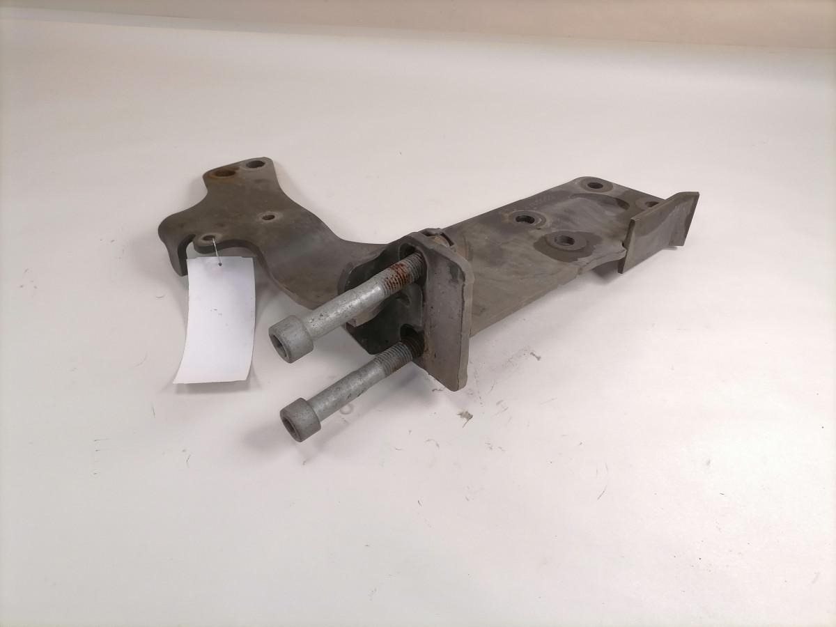 Scania Front bumper carrier 2785050 - Pare-chocs pour Camion: photos 2 Scania Front bumper carrier 2785050 - Pare-chocs pour Camion: photos 2