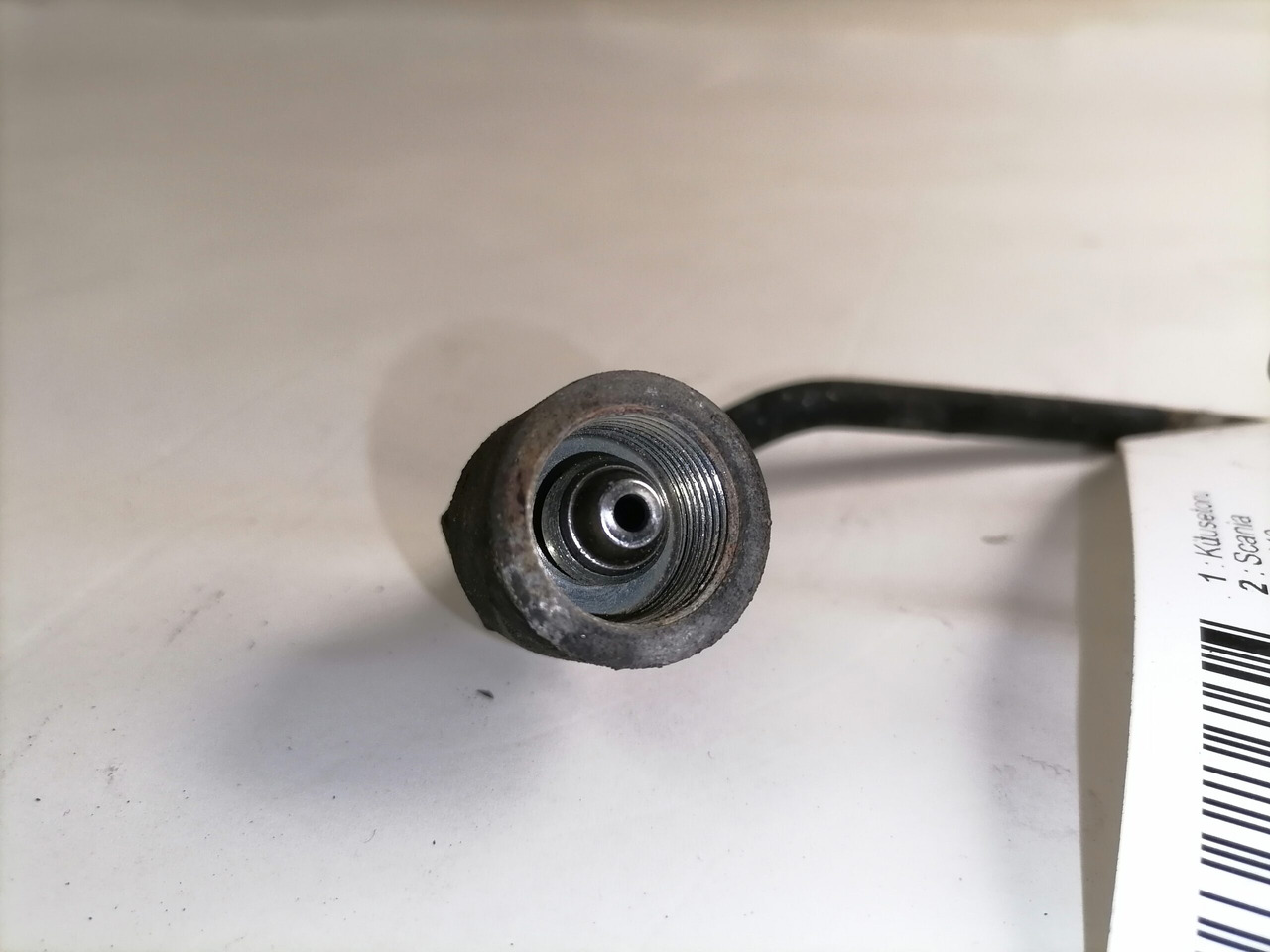 Scania Fuel pipe 1862547 - Préparation du carburant pour Camion: photos 3 Scania Fuel pipe 1862547 - Préparation du carburant pour Camion: photos 3