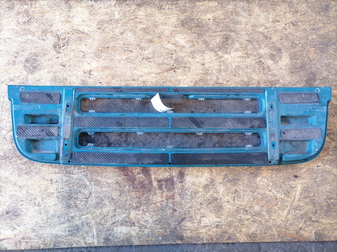 Scania Grille panel 1536807 - Calandre pour Camion: photos 3 Scania Grille panel 1536807 - Calandre pour Camion: photos 3