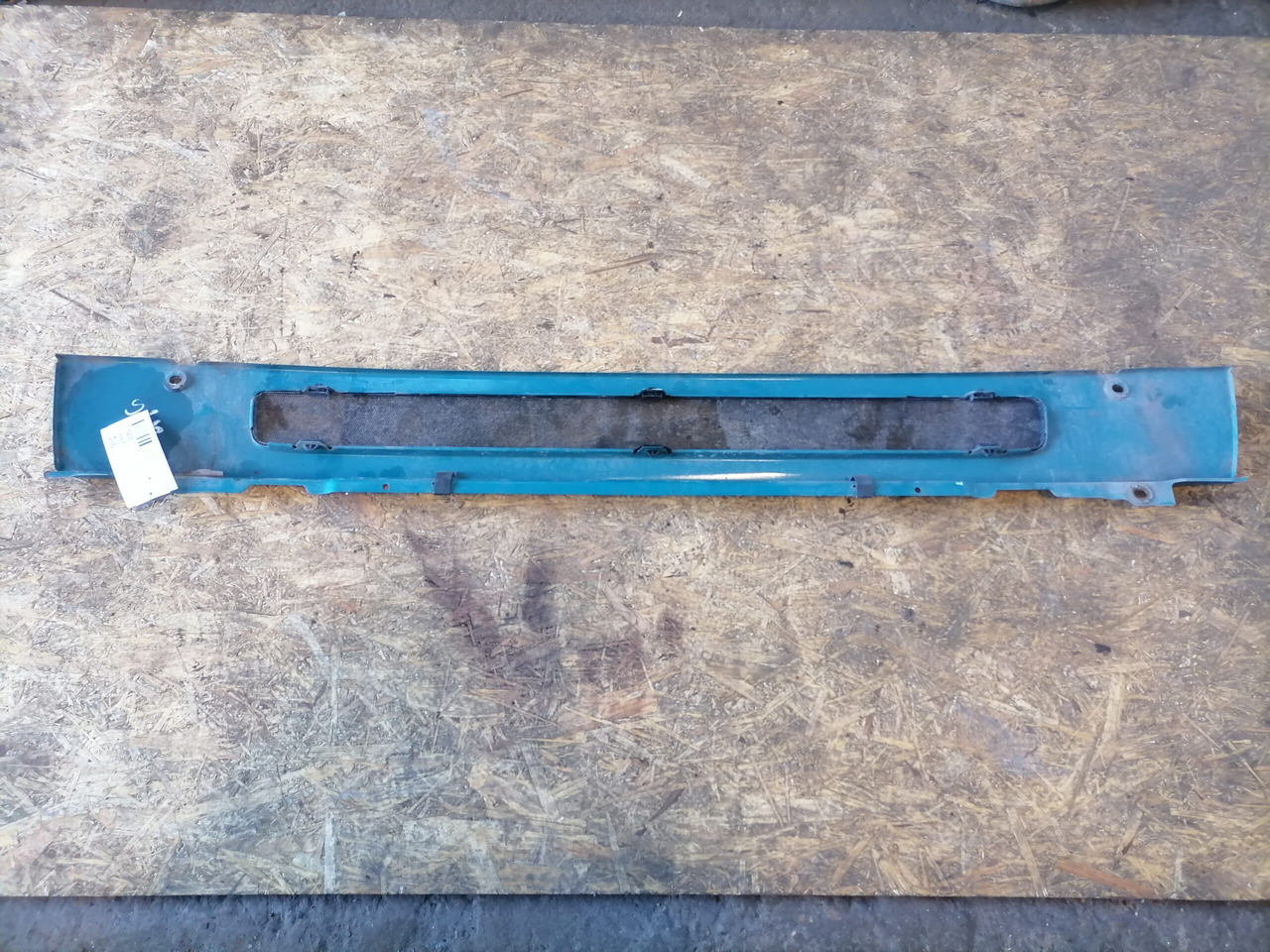 Scania Grille panel 1741376 - Calandre pour Camion: photos 3 Scania Grille panel 1741376 - Calandre pour Camion: photos 3