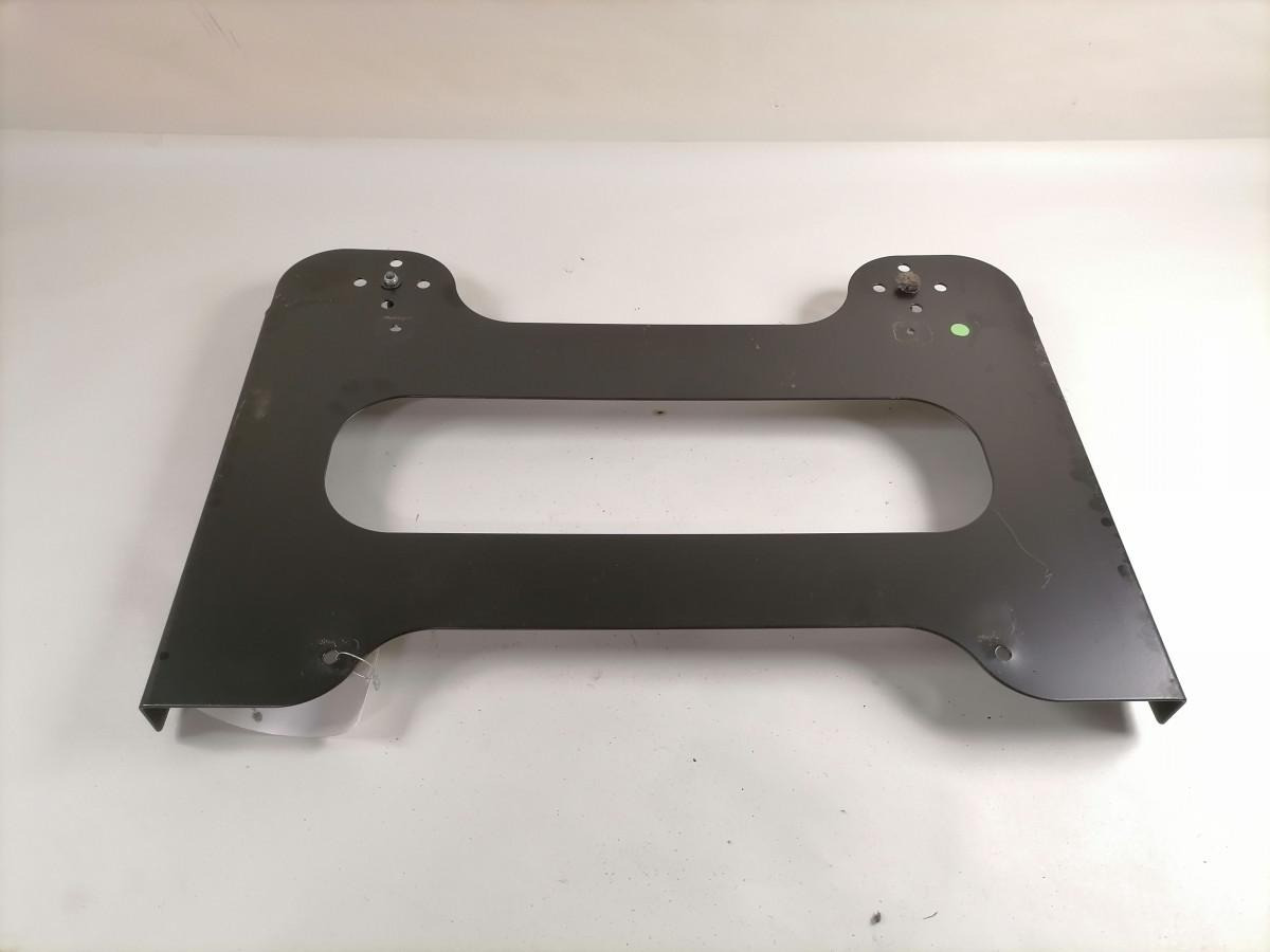 Scania Külmkapi kinnitus 1891674 - Pièce universelle pour Camion: photos 2 Scania Külmkapi kinnitus 1891674 - Pièce universelle pour Camion: photos 2