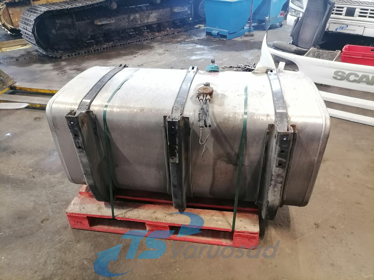 Scania Kütusepaak 600L 1871191 - Réservoir de carburant pour Camion: photos 5 Scania Kütusepaak 600L 1871191 - Réservoir de carburant pour Camion: photos 5