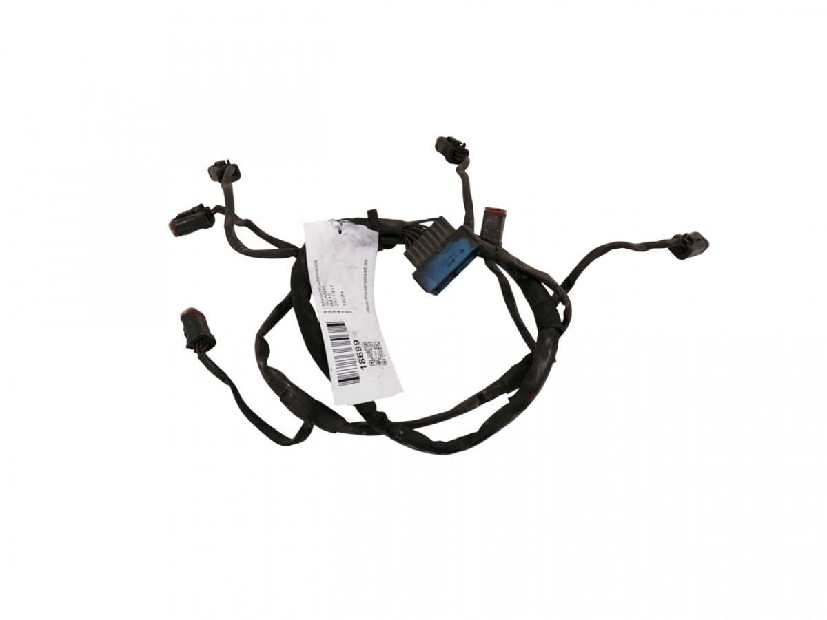 Scania Mootori juhtmestik 2531937 - Pièce universelle pour Camion: photos 1 Scania Mootori juhtmestik 2531937 - Pièce universelle pour Camion: photos 1