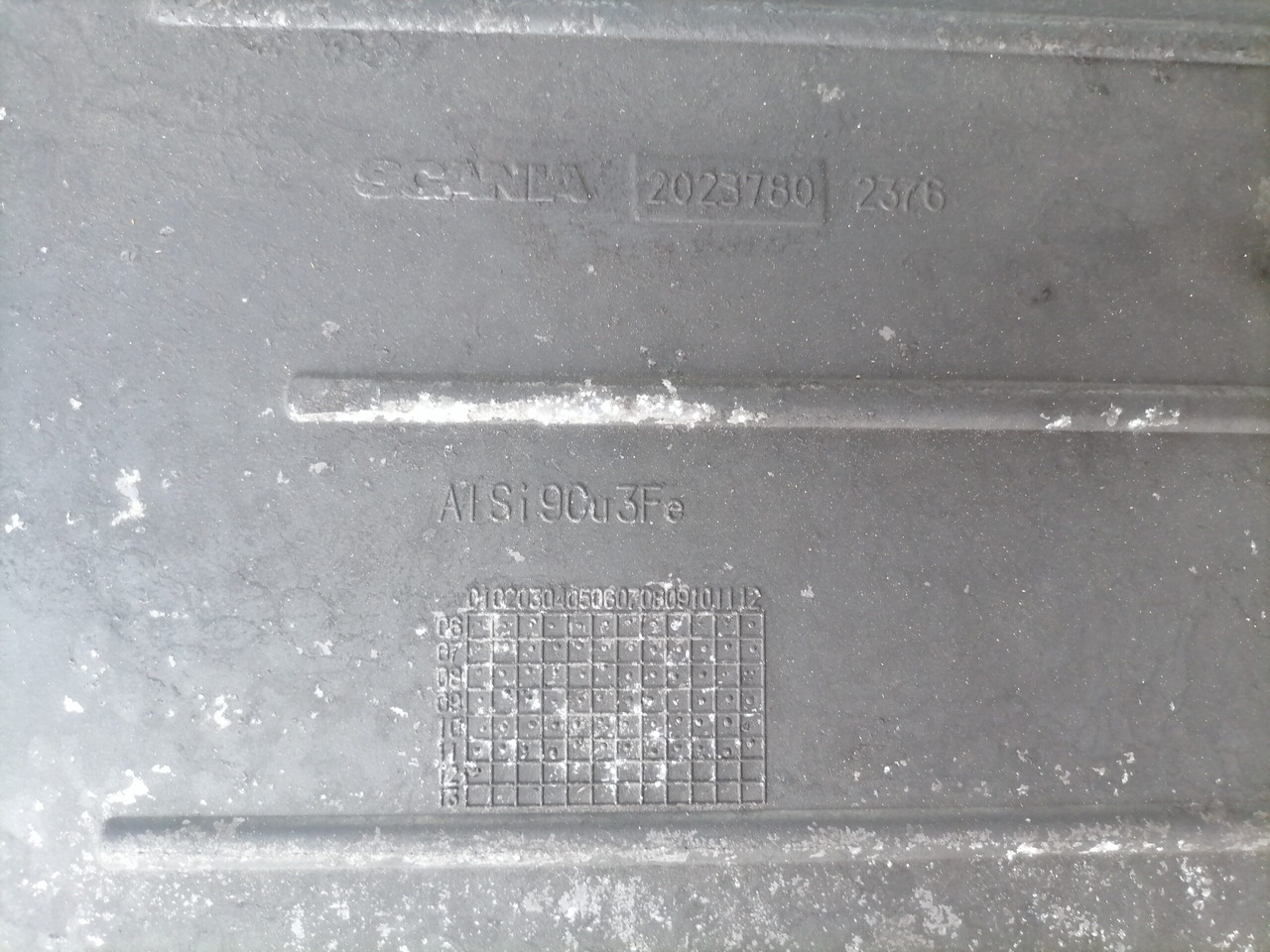 Scania Oil sump 2023780 - Carter d'huile pour Camion: photos 3 Scania Oil sump 2023780 - Carter d'huile pour Camion: photos 3