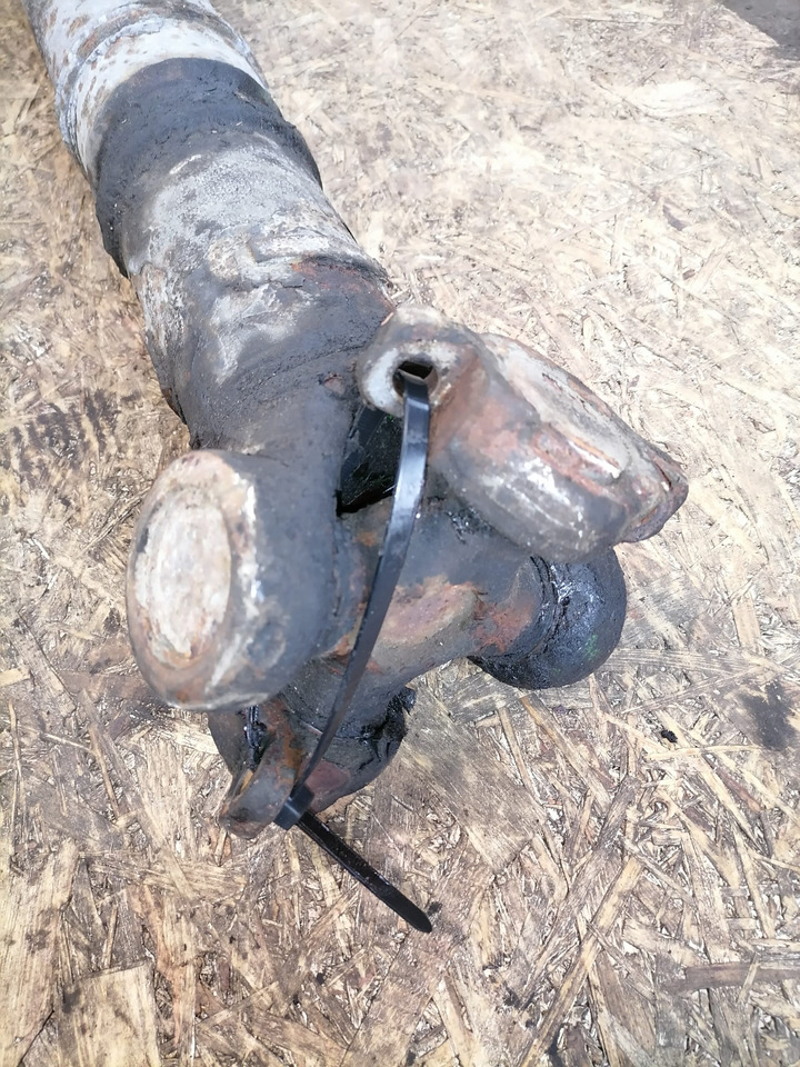 Scania Propeller shaft 1758438 - Arbre à cardan pour Camion: photos 4 Scania Propeller shaft 1758438 - Arbre à cardan pour Camion: photos 4