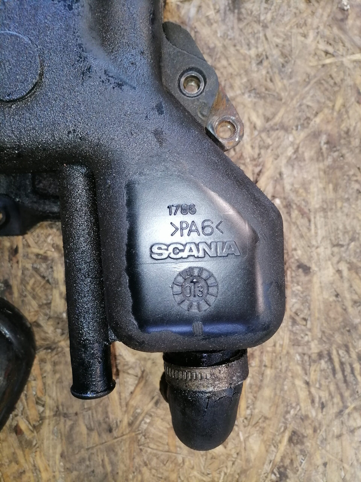 Scania Scania steering oil tank 1461351 - Tuyau de direction pour Camion: photos 3 Scania Scania steering oil tank 1461351 - Tuyau de direction pour Camion: photos 3