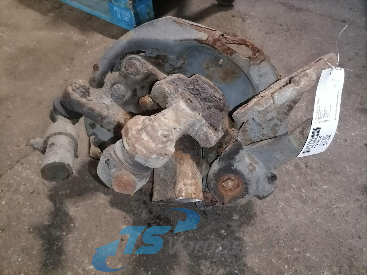 Scania Steering knuckle 1895935 - Essieu et pièces pour Camion: photos 2 Scania Steering knuckle 1895935 - Essieu et pièces pour Camion: photos 2