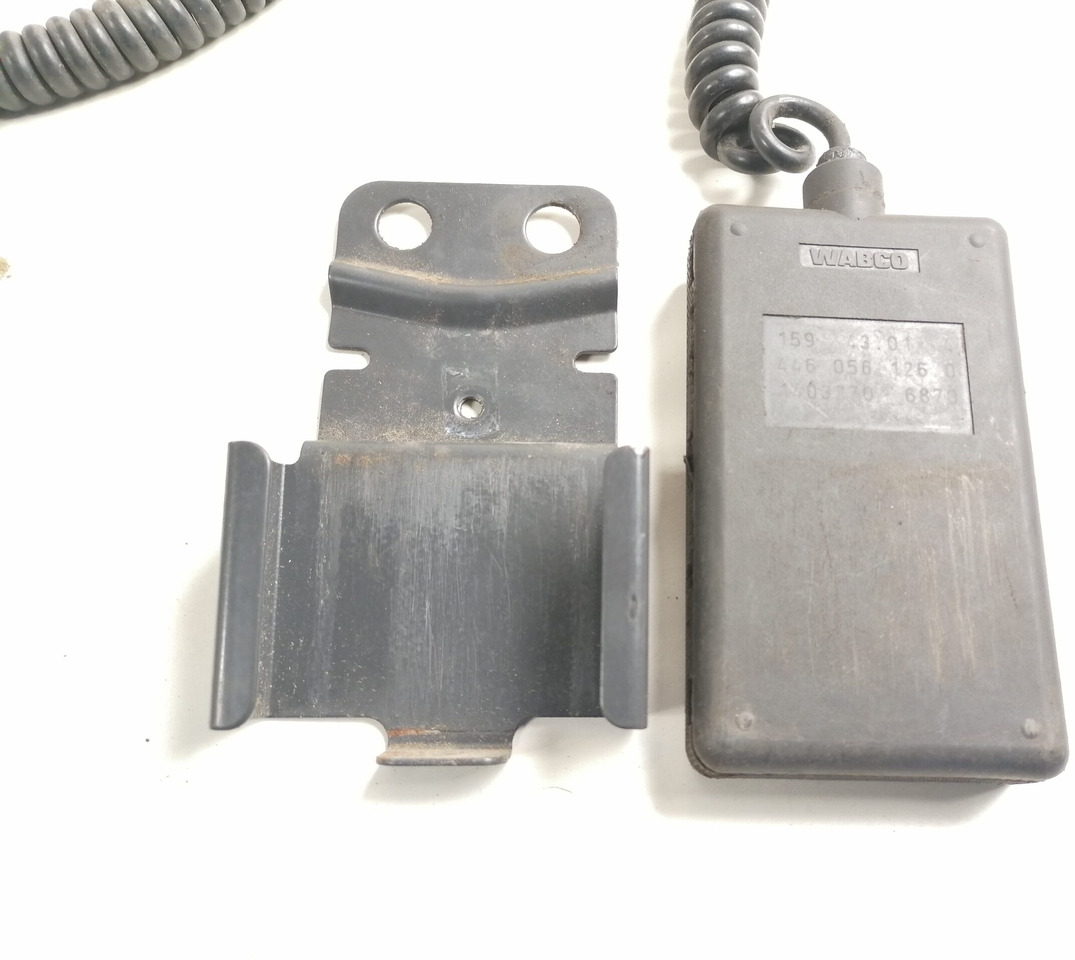 Scania Suspension control 1403270 - Suspension pour Camion: photos 2 Scania Suspension control 1403270 - Suspension pour Camion: photos 2