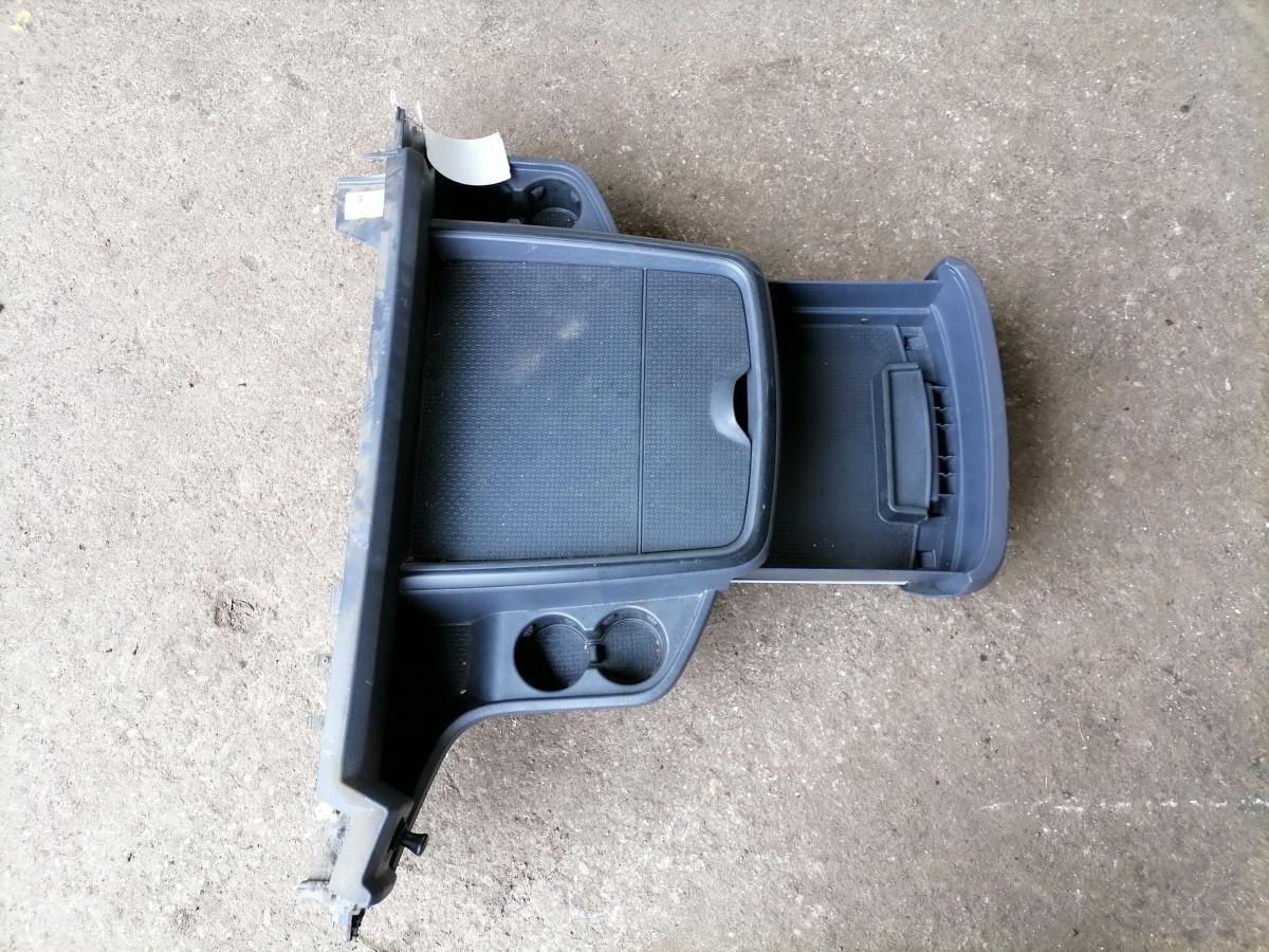 Scania Tool box 1942220 - Pièce universelle pour Camion: photos 3 Scania Tool box 1942220 - Pièce universelle pour Camion: photos 3