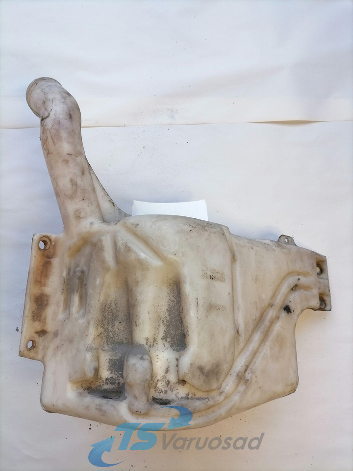 Scania Windscreen washer fluid tank 1399464 - Essuie-glace pour Camion: photos 1 Scania Windscreen washer fluid tank 1399464 - Essuie-glace pour Camion: photos 1