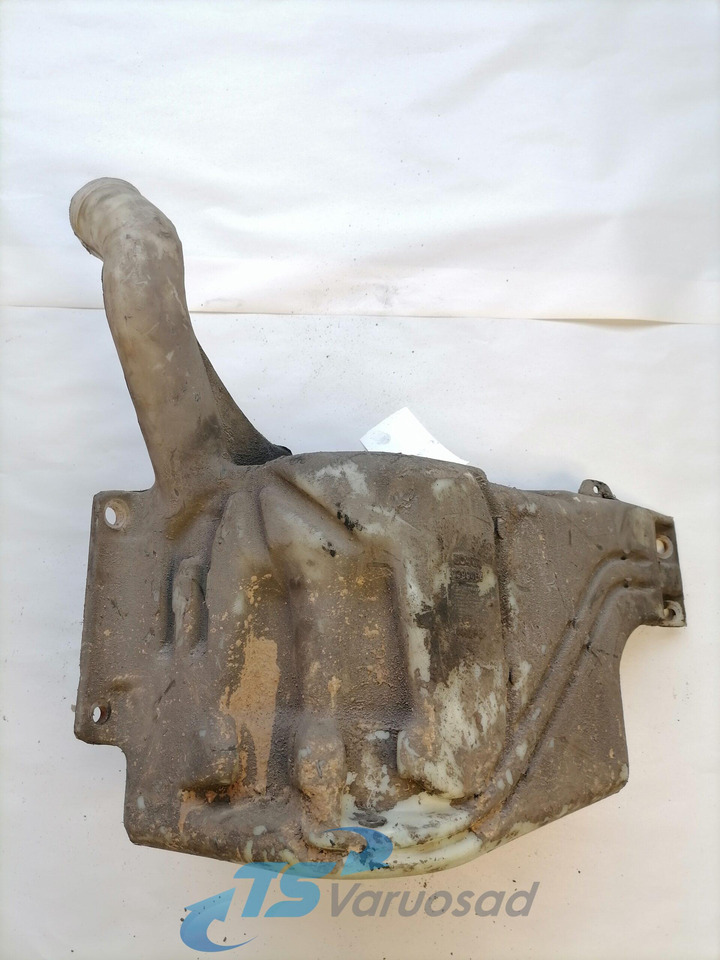 Scania Windscreen washer fluid tank 1399464 - Essuie-glace pour Camion: photos 1 Scania Windscreen washer fluid tank 1399464 - Essuie-glace pour Camion: photos 1