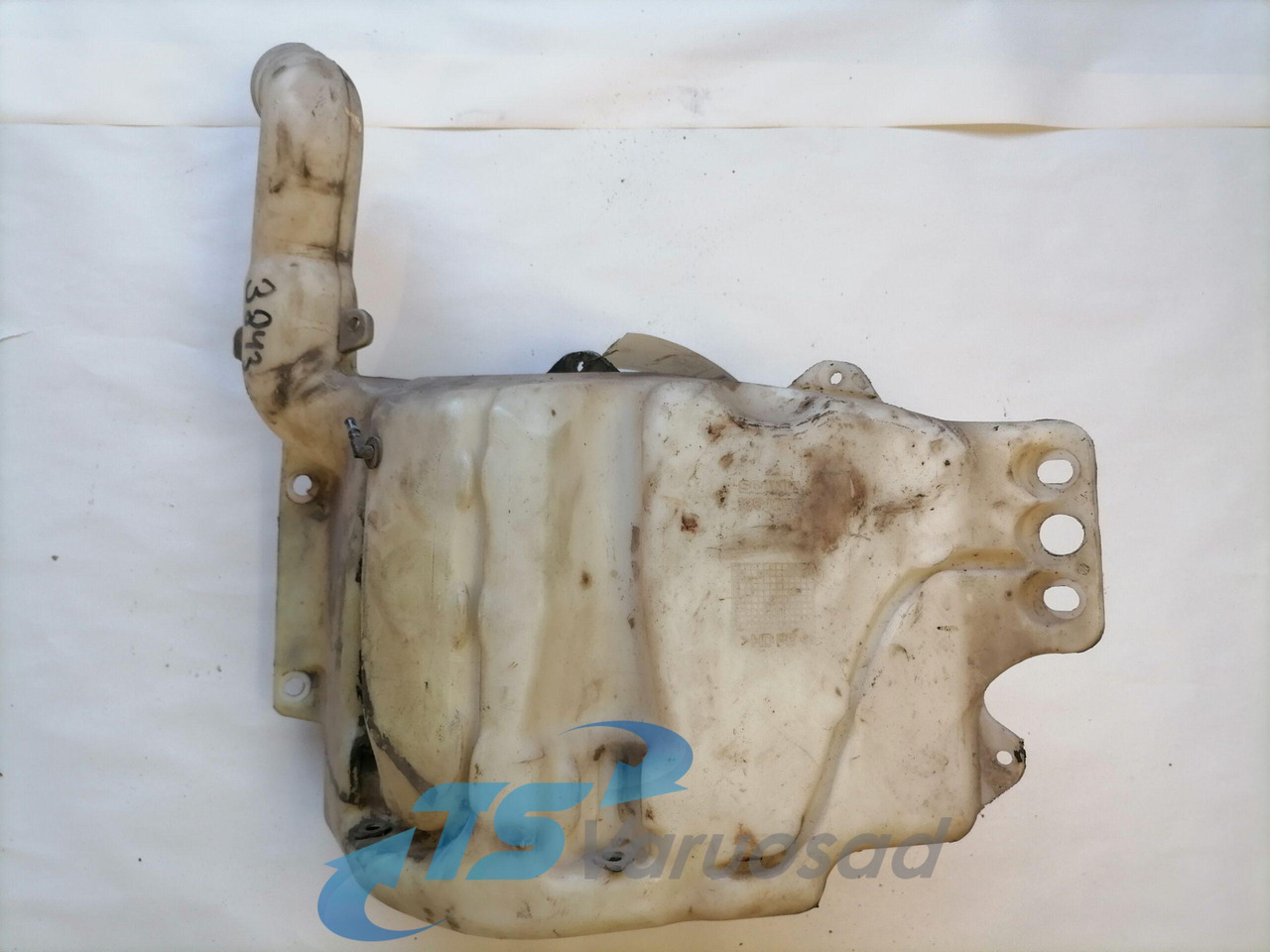 Scania Windscreen washer fluid tank 1854255 - Essuie-glace pour Camion: photos 1 Scania Windscreen washer fluid tank 1854255 - Essuie-glace pour Camion: photos 1