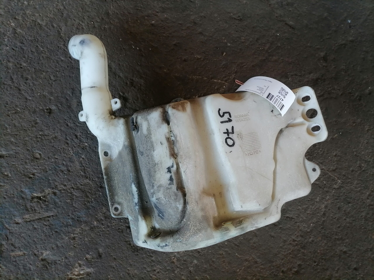 Scania Windscreen washer fluid tank 1854255 - Essuie-glace pour Camion: photos 2 Scania Windscreen washer fluid tank 1854255 - Essuie-glace pour Camion: photos 2