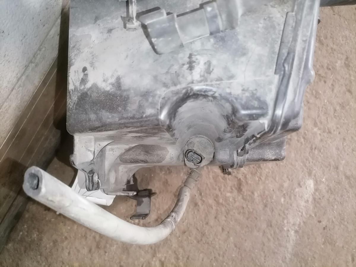 Scania Windscreen washer fluid tank 2512290 - Essuie-glace pour Camion: photos 4 Scania Windscreen washer fluid tank 2512290 - Essuie-glace pour Camion: photos 4